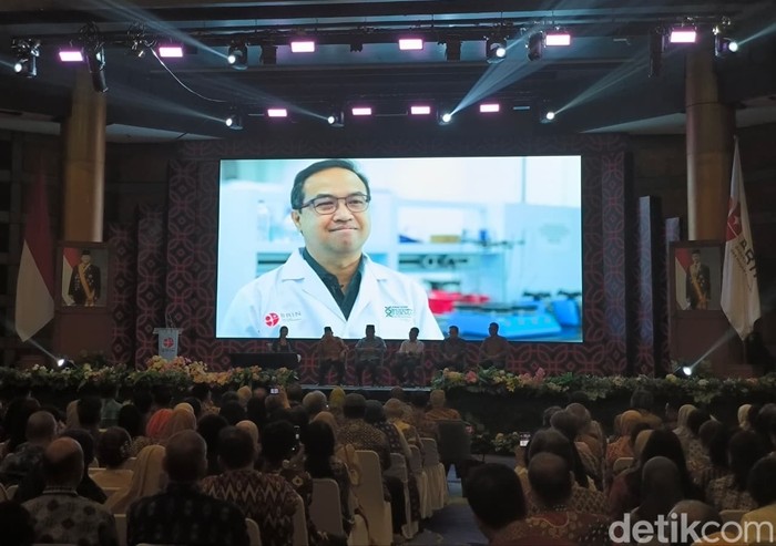 Peneliti virus dengue R. Tedjo Sasmono, S.Si., Ph.D.