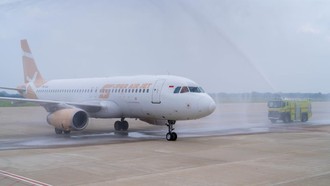 Pesawat Super Air Jet Terbang Perdana ke Kediri, Ada Diskon ke Tempat Wisata