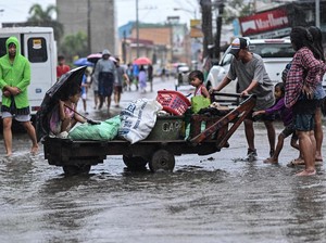 18 Orang Tewas Akibat Topan Fung-wong di FIlipina