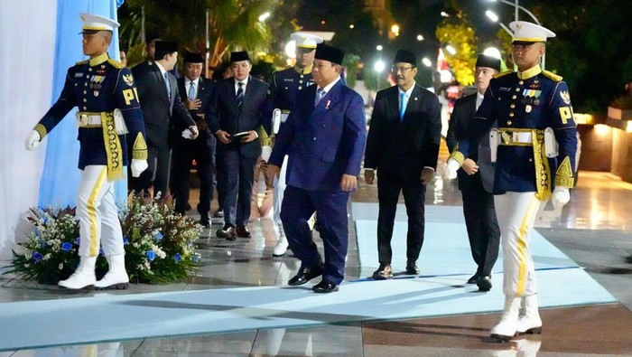 Presiden Prabowo Subianto memimpin Upacara Ziarah Nasional dan Renungan Suci di Taman Makam Pahlawan (TMP) Kalibata, Jakarta Selatan.