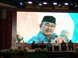 Ketua Komisi Percepatan Reformasi Kepolisian Jimly Asshiddiqie Raih Habibie Prize 2025
