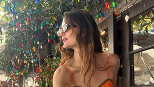 Meski begitu, sebagian fans membela mereka, bilang mungkin Rachel cuma bercanda dan Orlando cuma kebetulan satu frame. Foto: Instagram Rachel Lynn Matthews