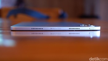 Redmi Pad 2 Pro punya quad speaker dengan Dolby Atmos. Foto: Adi Fida Rahman/detikINET