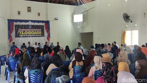 Relokasi SDN Nglarangan Soal rencana relokasi SDN Nglarang menunut kejelasan relokasi sekolah, Senin (10/11/2025).