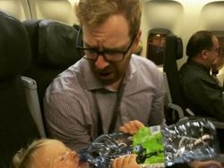 Foto-Foto yang Menangkap Awal Dari Kesialan yang Tak Direncanakan