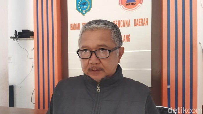 Sekretaris BPBD-PK Pandeglang, Nana Mulyana. (Aris Rivaldo/detikcom)