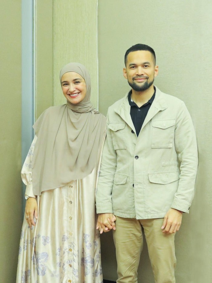 Shireen Sungkar dan Teuku Wisnu
