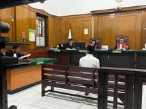 Sidang Demo Rusuh di Surabaya, Terdakwa Didakwa Curi Besi di Polsek