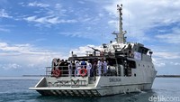 Komandan Pangkalan TNI Angkatan Laut (Danlanal) Banyuwangi, Letkol Laut (P) Muhamad Puji Santoso, menyampaikan penghormatan mendalam kepada seluruh personel KRI Nanggala.