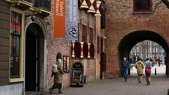 Terpikat Den Haag di Setiap Langkah