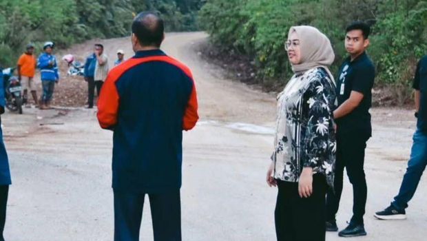 Wali Kota Kendari Siska Karina Imran meninjau sekolah rakyat. Dokumen Istimewa Wali Kota Kendari Siska Karina Imran meninjau sekolah rakyat. Dokumen Istimewa