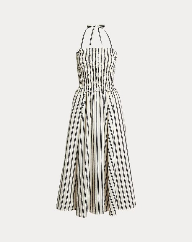 Dari brand Polo Ralph Lauren, ada midi dress yang mendadak paling dicara setelah Taylor Swift memakainya saat dilamar Travis Kelce. Striped Silk-Blend Dress dijual seharga US$ 268 atau sekitar Rp 4,5 juta. Namun, produk ini sudah sold-out di situs resmi Ralph Lauren. (Foto: Dok. Ralph Lauren)