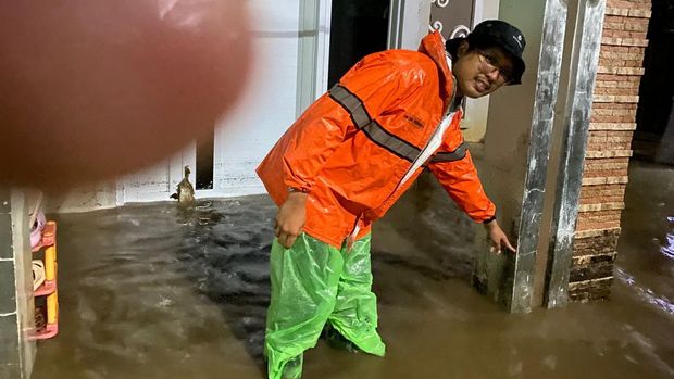 Banjir di Perumahan Griya Satria Mandalatama Purwokerto Barat, Kabupaten Banyumas, Selasa (11/11/2025) sore.