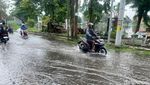Potret Sejumlah Titik di Sidoarjo Masih Terendam Banjir