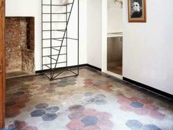 Foto Tangga Paling Aneh dan Berbahaya, Salah Langkah Bisa Beda Alam