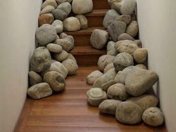 Foto Tangga Paling Aneh dan Berbahaya, Salah Langkah Bisa Beda Alam