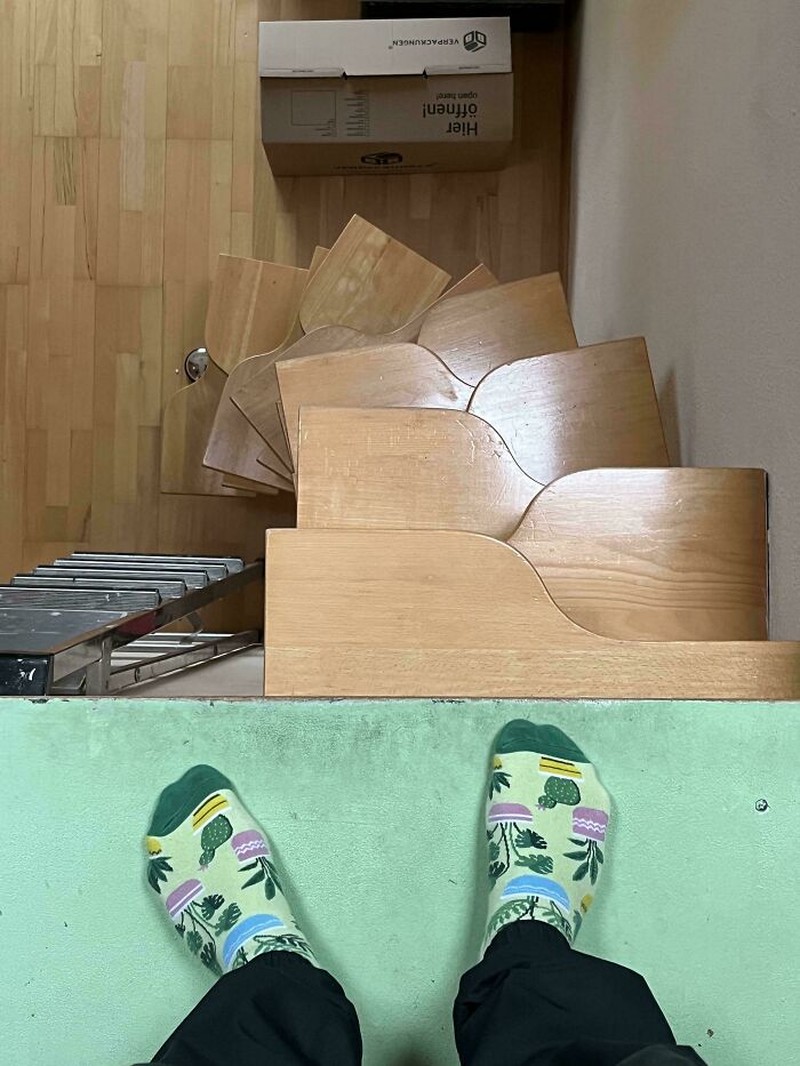 Foto Tangga Paling Aneh dan Berbahaya