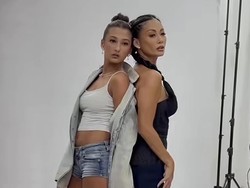 7 Pemotretan Indah Kalalo & Putri Bulenya yang Sudah Remaja, Bak Kakak-Adik