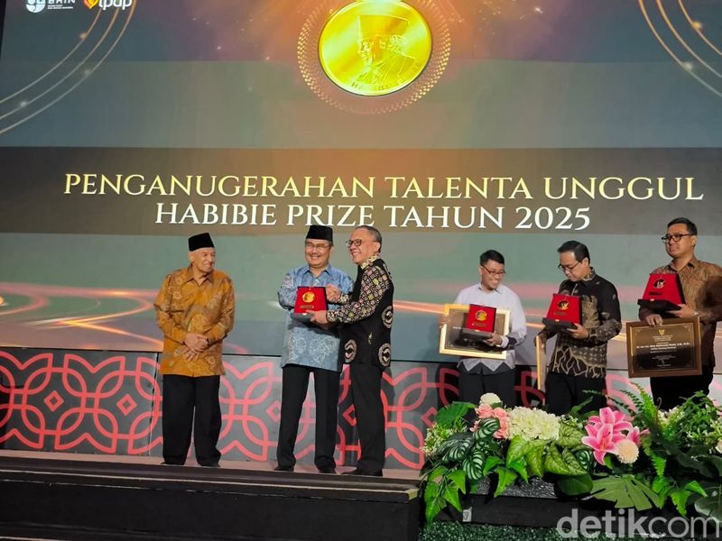 Jimly Asshiddiqie Jimly Asshiddiqie