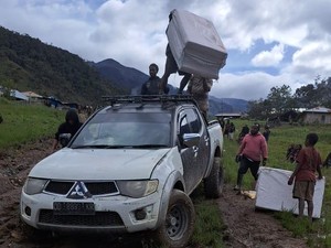 Kemensos Kirim Bantuan Korban Banjir dan Longsor di Nduga