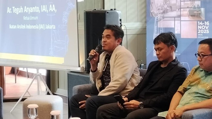 Ketua Umum IAI Jakarta Teguh Aryanto