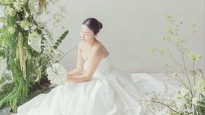 Fans pun langsung membanjiri kolom komentar dengan ucapan selamat dan pujian atas kecantikannya yang natural banget. Foto: Instagram Kim Ok Bin