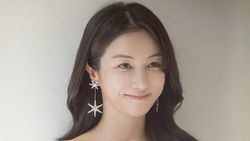 Kim Ok Bin Menawan Pamer Gaun Putih Jelang Menikah