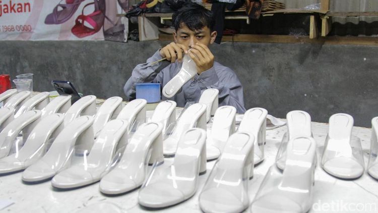 Langkah Mantap Industri Alas Kaki, Jadi Penopang Ekonomi Nasional 2025