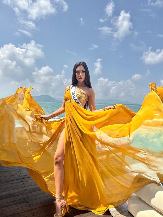 Melanie merupakan lulusan University of California, Berkeley, tempat ia memperoleh gelar ganda dalam Ilmu Data dan Studi Interdisipliner. Foto: Instagram/@melanieshiraz