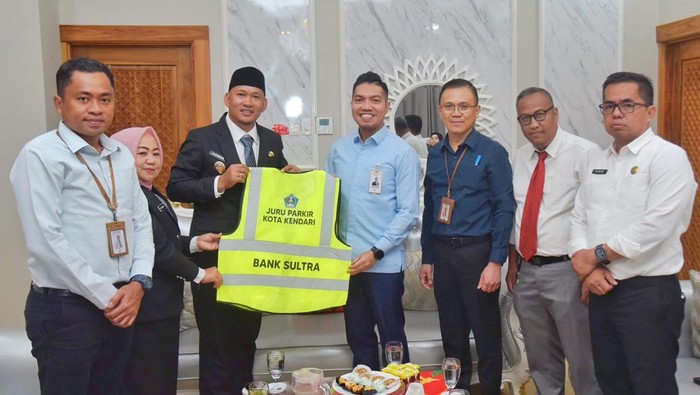 Pemkot Kendari menetapkan tarif parkir Rp 2.000 untuk motor, mobil Rp 5.000. Dokumen Istimewa