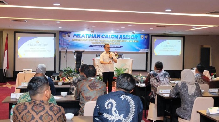 Polda Riau menggelar pelatihan untuk calon Asesor Polri