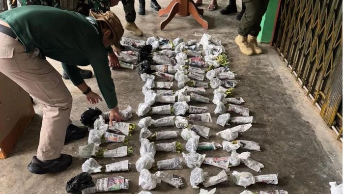 Ratusan tanduk rusa diamankan di Jagoi Babang, Bengkayang, Kalbar.