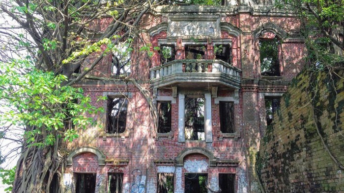 Rumah hantu Minxiong atau Minxiong ghost house di Taiwan.