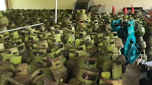 Sejumlah tabung LPG hasil rampasan negara yang akan dilelang Kejari Gianyar. (Foto: Dok. Kejari Gianyar)