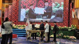 Arif Satria Jadi Kepala BRIN, Tri Handoko Izin Exit Grup Chat