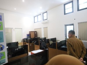 Appi Kaget Temukan Kantor Kosong Melompong Saat Sidak di Balai Kota Makassar