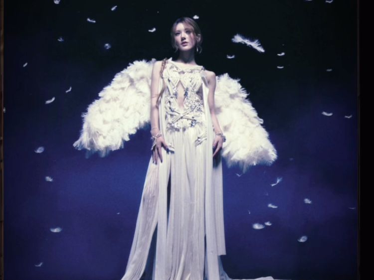 Zhao Lusi Emosional Rayakan Ultah: Berjuang Sembuh, Tersirat Gak Ngartis Lagi