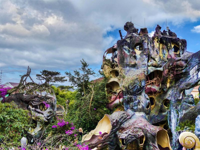 [UNVERIFIED CONTENT] Hang Nga Guest House also known as Crazy house is an unconventional building in Dalat, Vietnam.Its architecture, comprising complex, organic, non-rectilinear shapes, has been described as expressionist.It is open for public Since 1990.