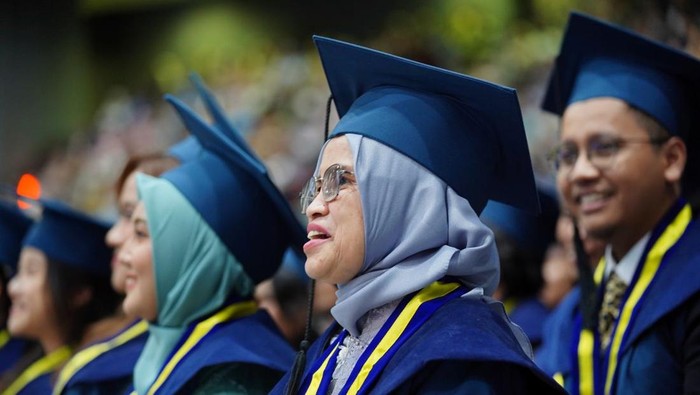 Ai, wisudawan S2 tertua di ITB