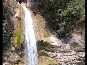 Air Terjun Oenitas, Pesona Tersembunyi di Timor Tengah Selatan