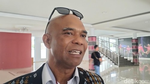 Anggota Fraksi Gerindra DPRD Manggarai Barat Kanisius Jehabut seusai Rapat Paripurna DPRD Manggarai Barat, Rabu (12/11/2025).