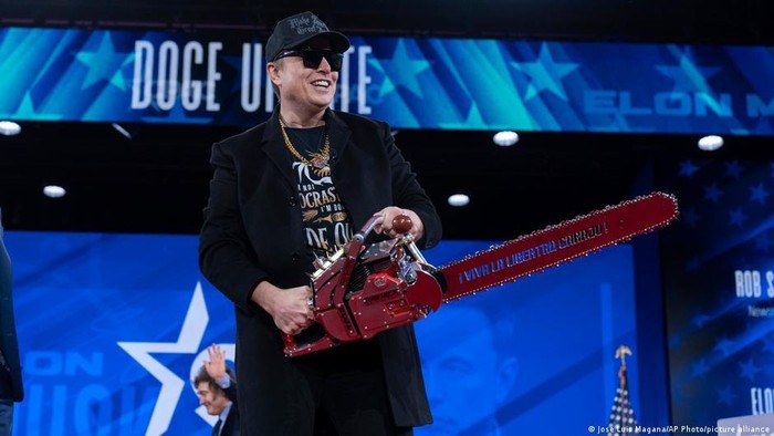 Apa yang Halangi Elon Musk Jadi Triliuner Pertama di Dunia?