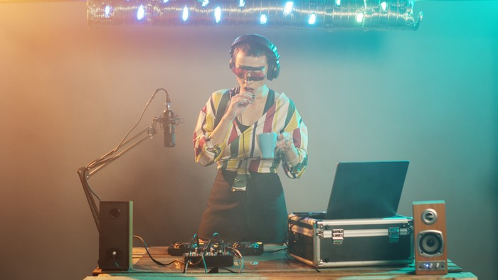 Coffee Rave Ilustrasi.