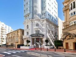 Deretan Bangunan Aneh Bikin Pemandangan Rusak & Warga Emosi