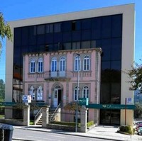 Foto bangunan Nyeleneh