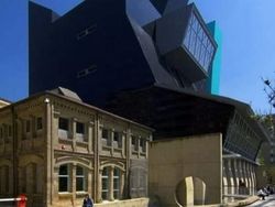 Deretan Bangunan Aneh Bikin Pemandangan Rusak & Warga Emosi