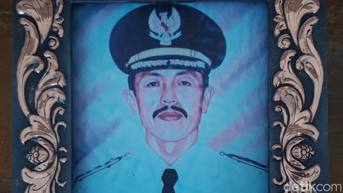 Foto Syahrial Makgalatung dipajang di kantor Bupati Boyolali.