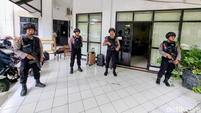 KPK Geledah Kantor Disbudparpora Ponorogo, Telusuri Proyek Monumen Reog