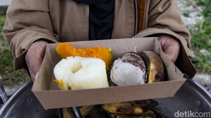 Jajanan kukusan kini kembali diminati. Makanan yang dikukus juga punya sejumlah manfaat dibandingkan metode lain seperti digoreng.