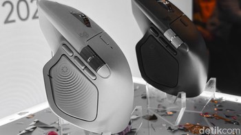 Logitech MX Master 4 sudah tersedia di Indonesia mulai November 2025 dengan harga Rp 2,399 juta. Produk ini dapat dibeli melalui mitra resmi seperti Erajaya Digital, Tokopedia, Blibli, dan Logitech Official Store di e-commerce. Foto: Adi Fida Rahman/detikINET
